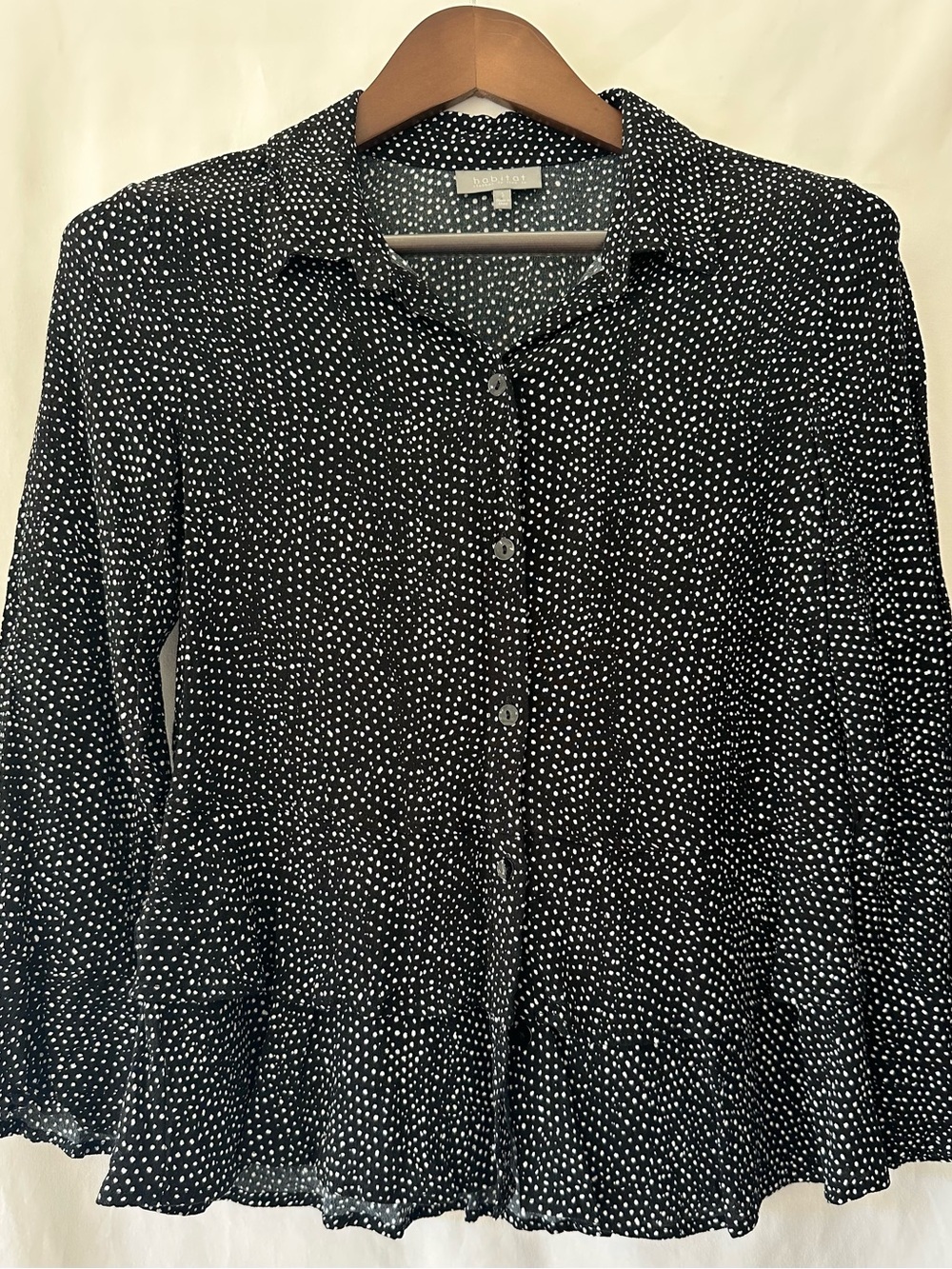 Like New Habitat Blouse Size Small